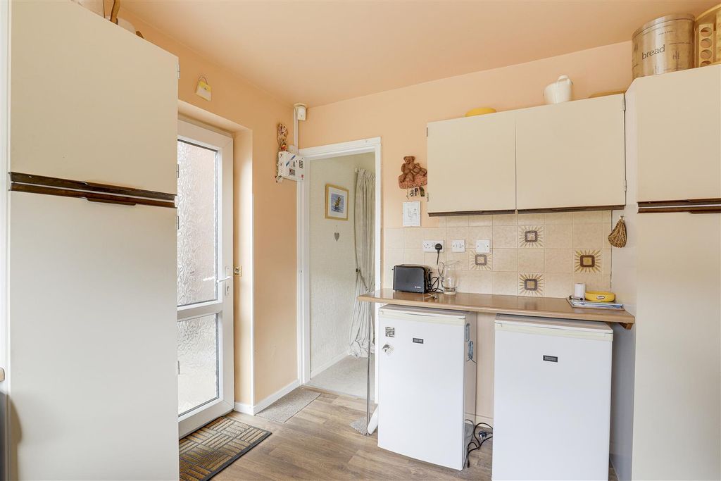 Property photo 2 of 22 2977.Jpg