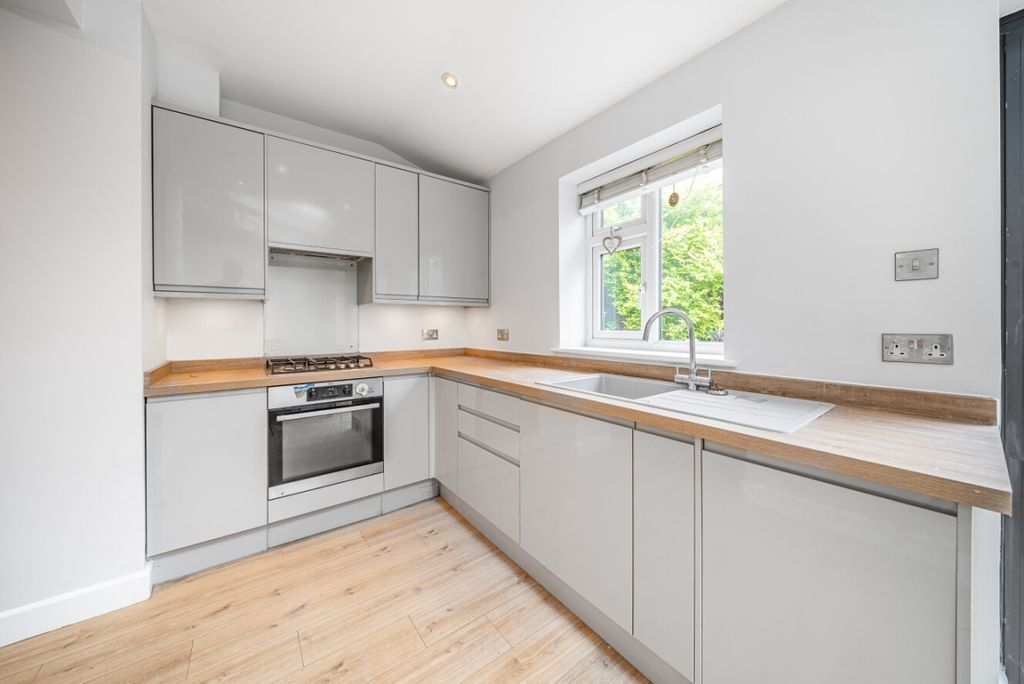 Property photo 2 of 6 1106575 (5)