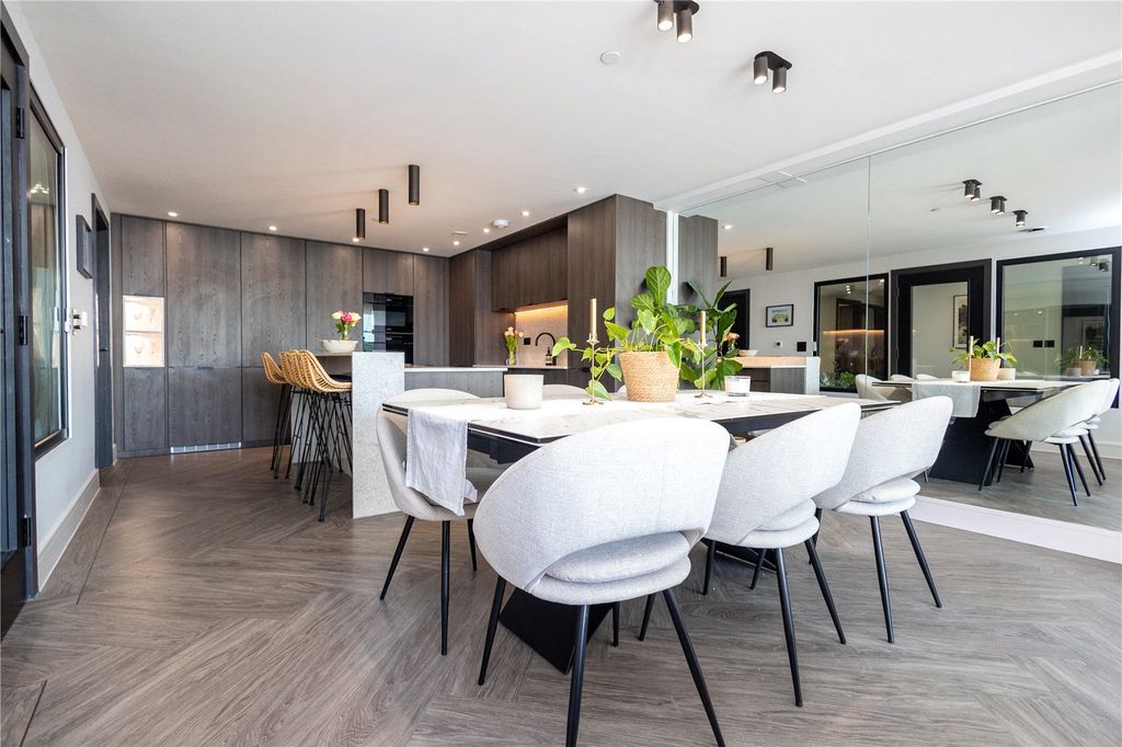 Additional image 10 of 2 bed flat for saleChaddesley Glen, Poole, Dorset BH13