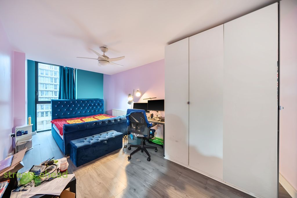 Property photo 2 of 19 Efe03d00-9Bf5-481...