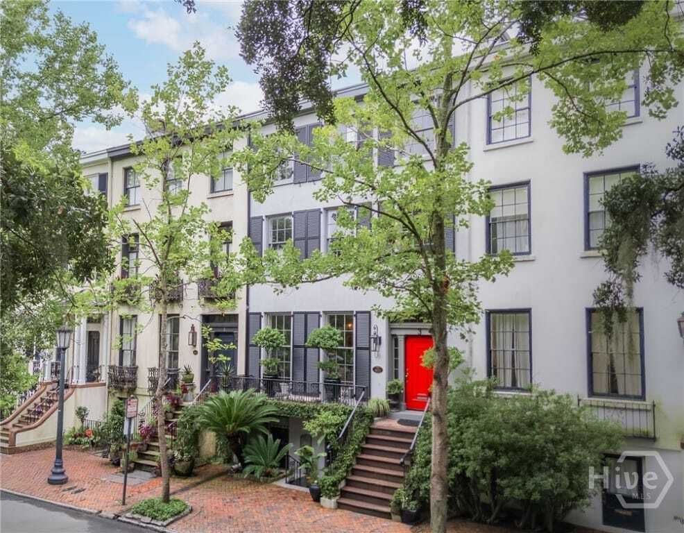 Property photo 1 of 31