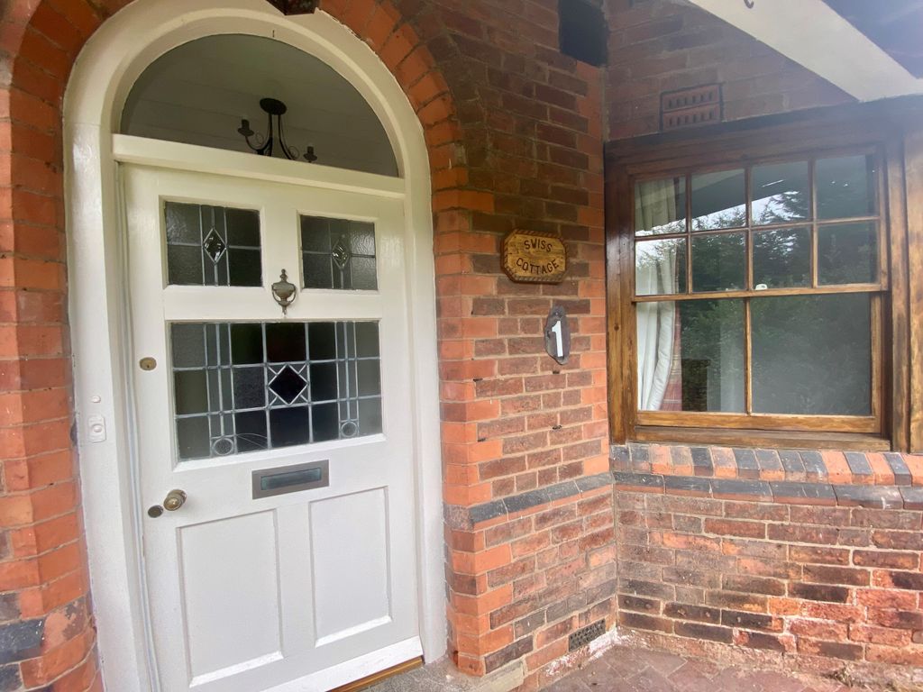 Property photo 2 of 21