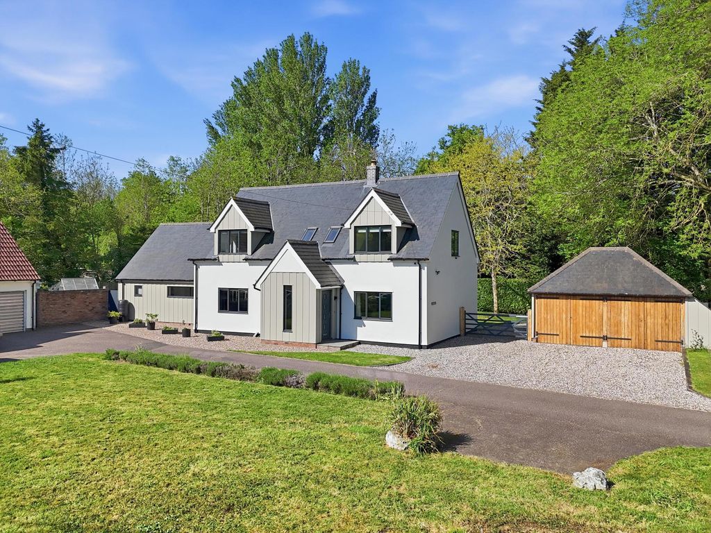 Property photo 1 of 24 1_001_Dji_20260512094322_0053_d_Autoremove_3265734