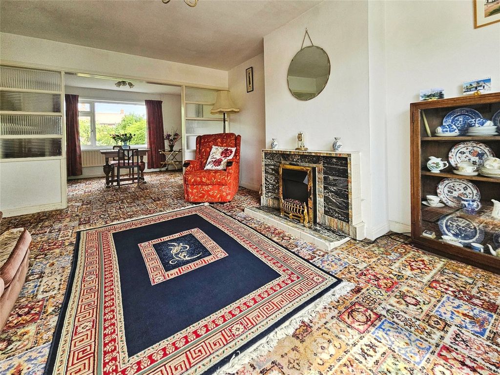Property photo 3 of 24 Picture No. 02