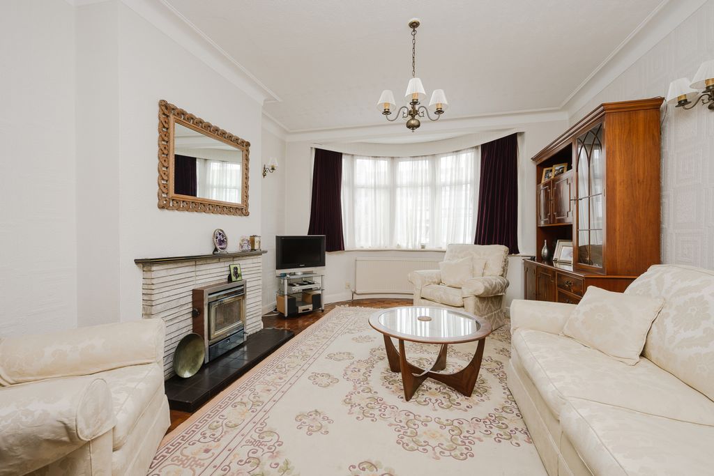 Property photo 2 of 14 Picture No. 02