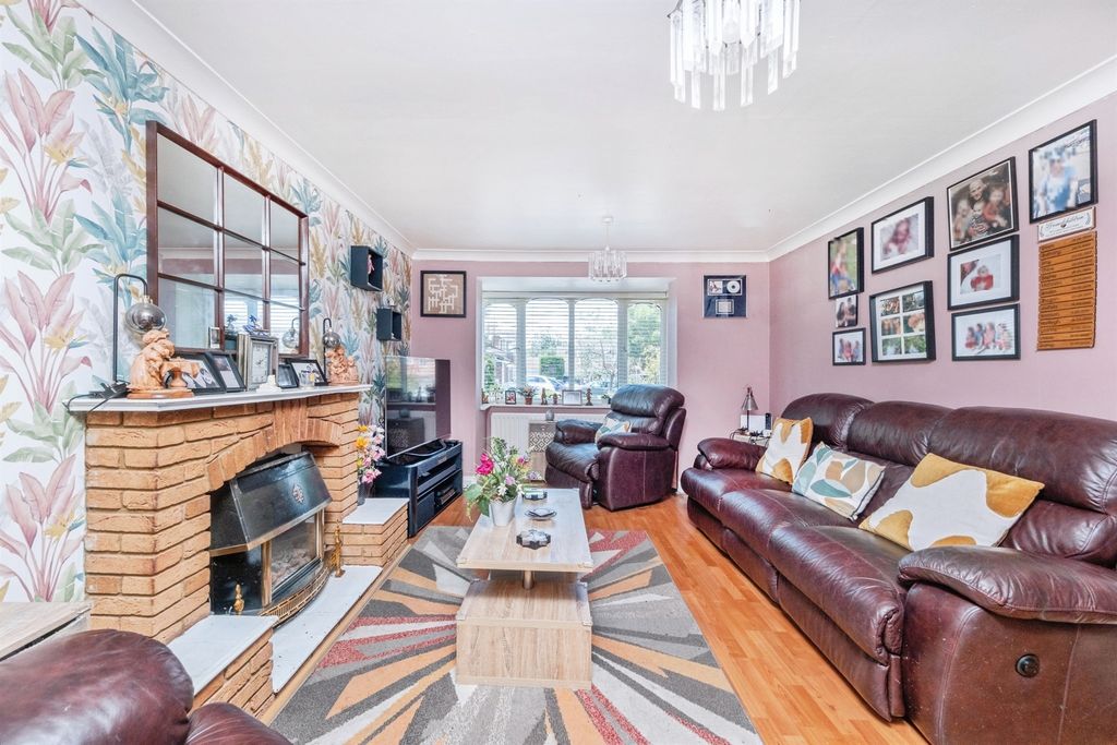 Property photo 3 of 20