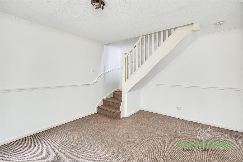 Property photo 3 of 16 Living Room