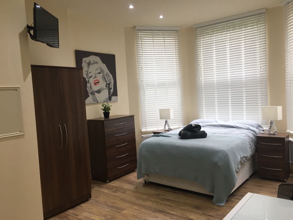 Property photo 1 of 8