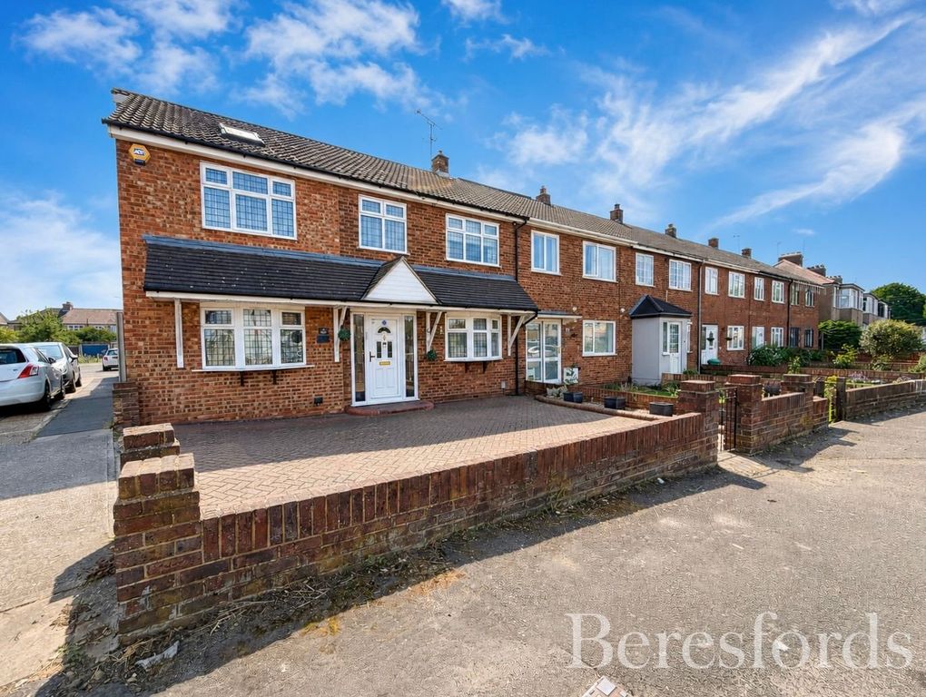 Property photo 1 of 26 Picture No. 04