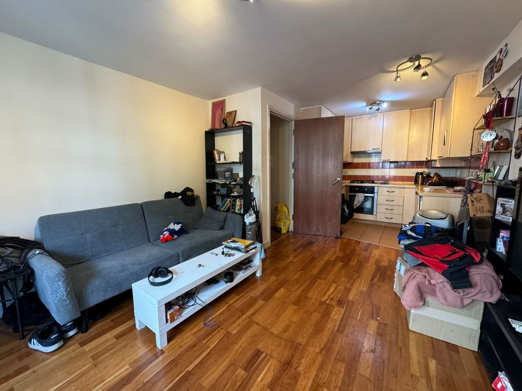 Property photo 3 of 7