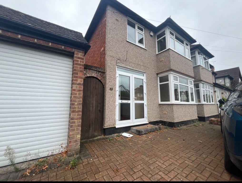 Property photo 1 of 7 Front Aspect