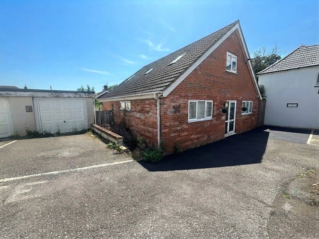 Property photo 1 of 17 Picture No. 18