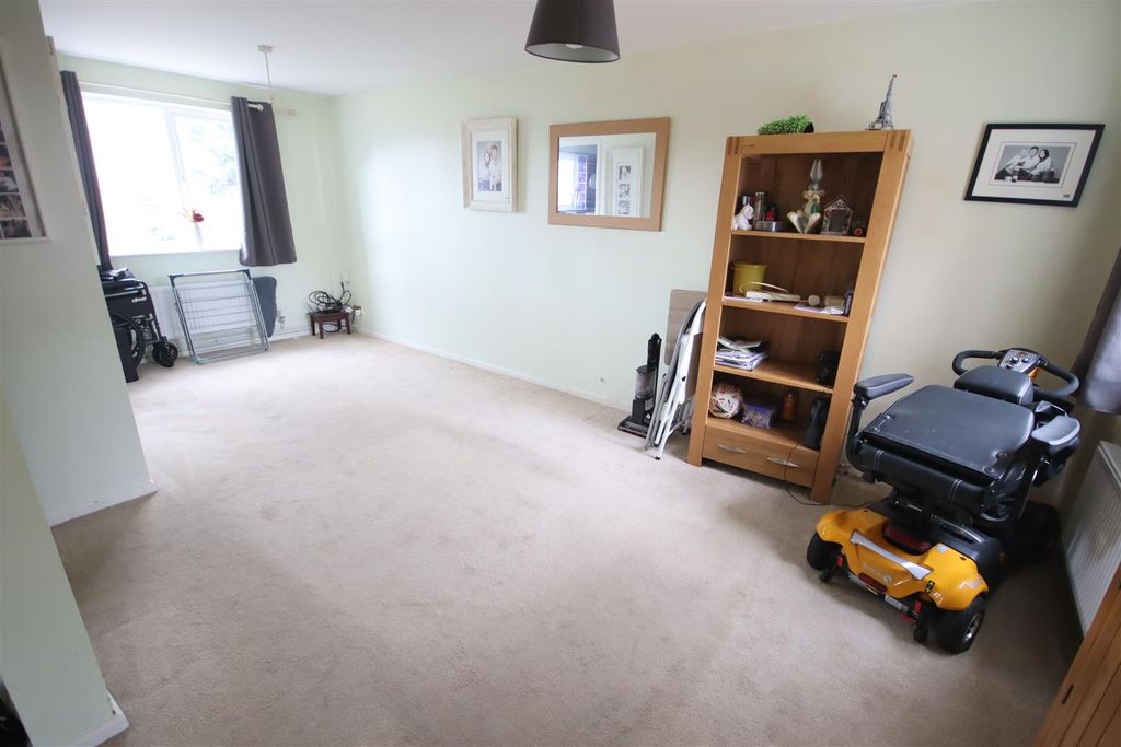 Property photo 2 of 12 Img_8386.Jpg