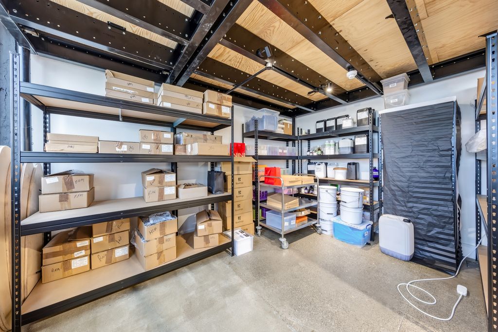 Property photo 2 of 3