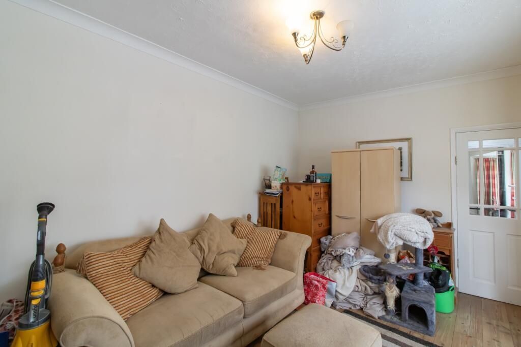 Property photo 3 of 19 Image 2