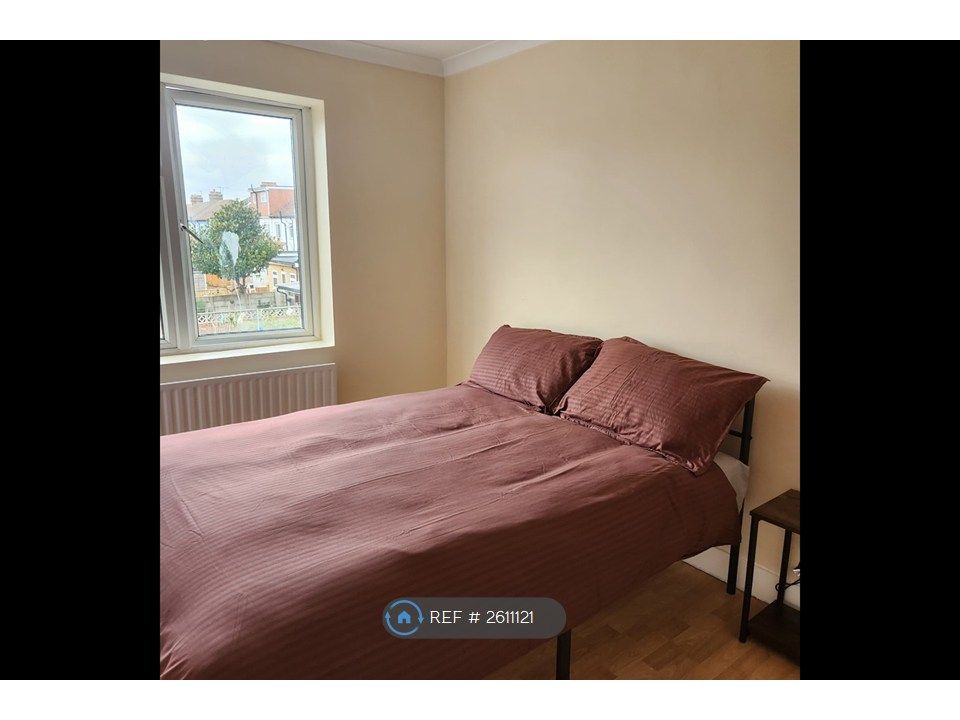 Property photo 3 of 4