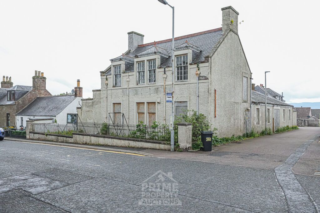 Property photo 1 of 9