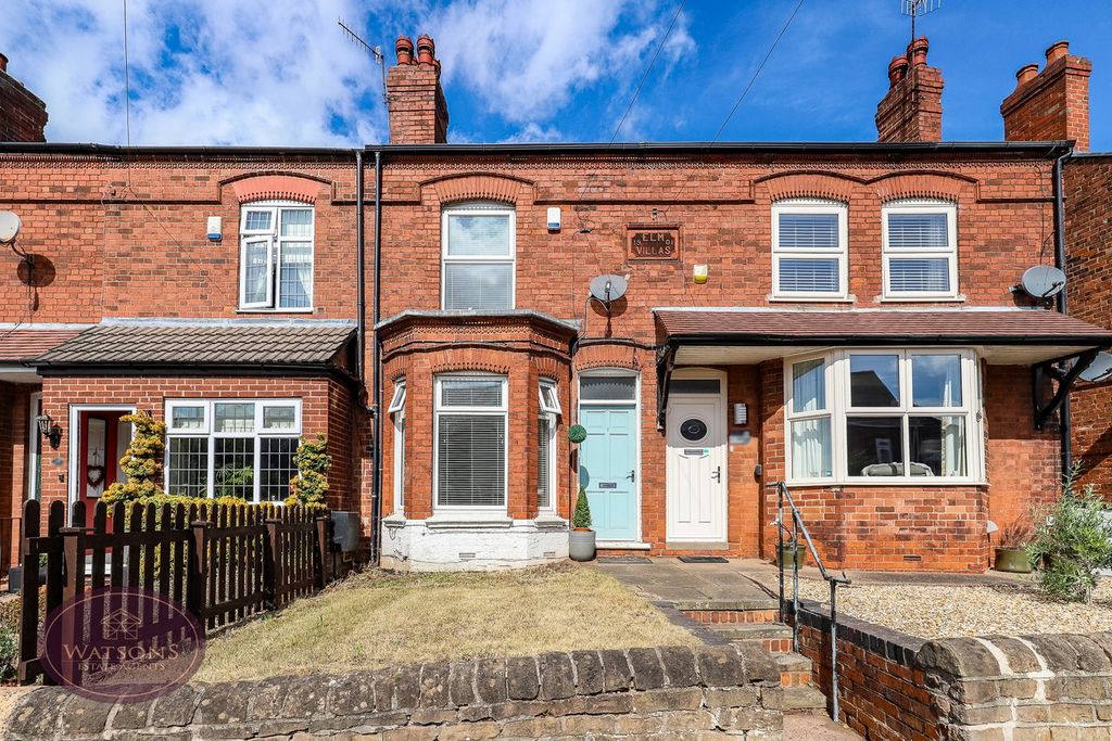 Property photo 1 of 17