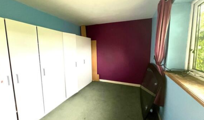 Property photo 2 of 5