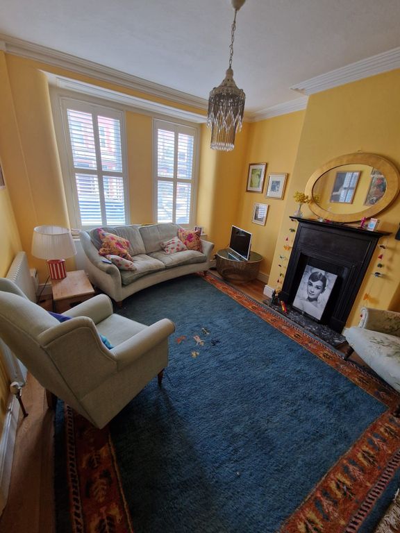 Property photo 2 of 14
