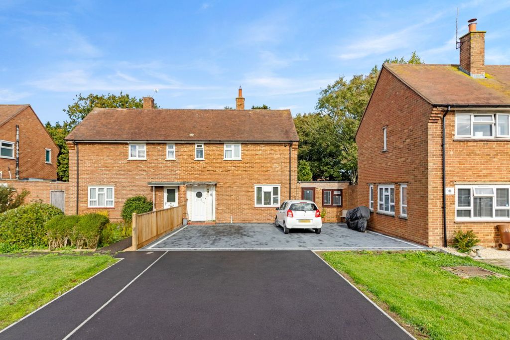 Property photo 1 of 27