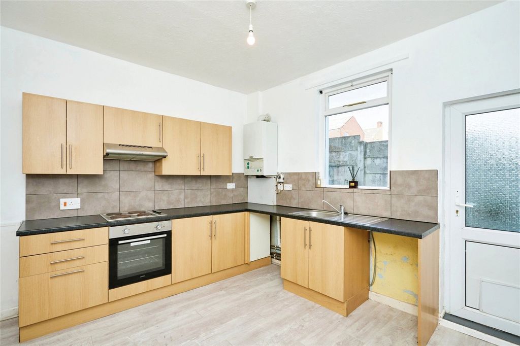 Property photo 2 of 13 Kitchen/Diner