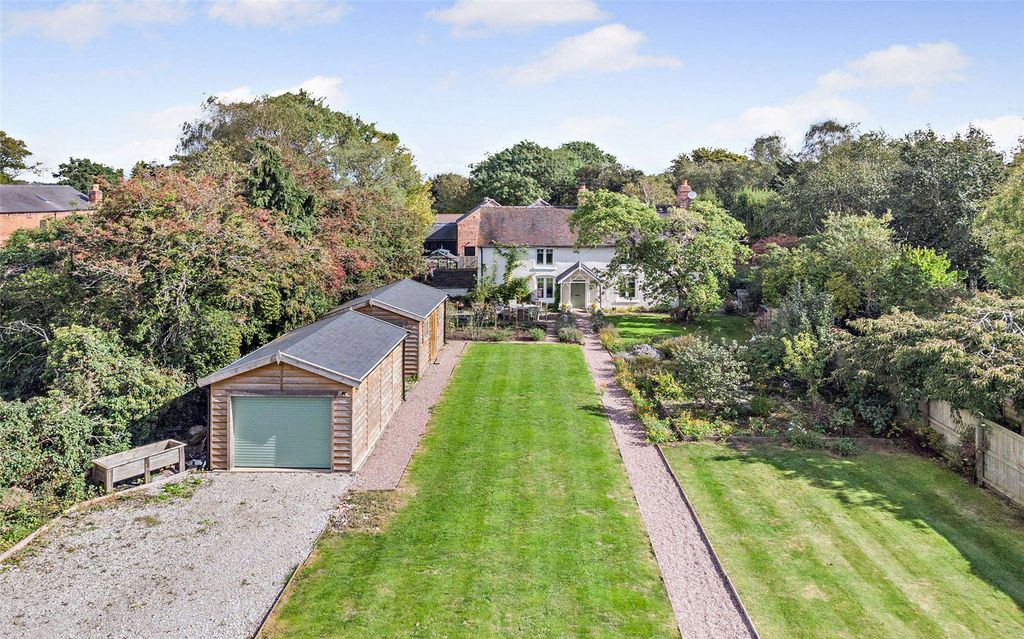 Property photo 1 of 22 Hawkstone View