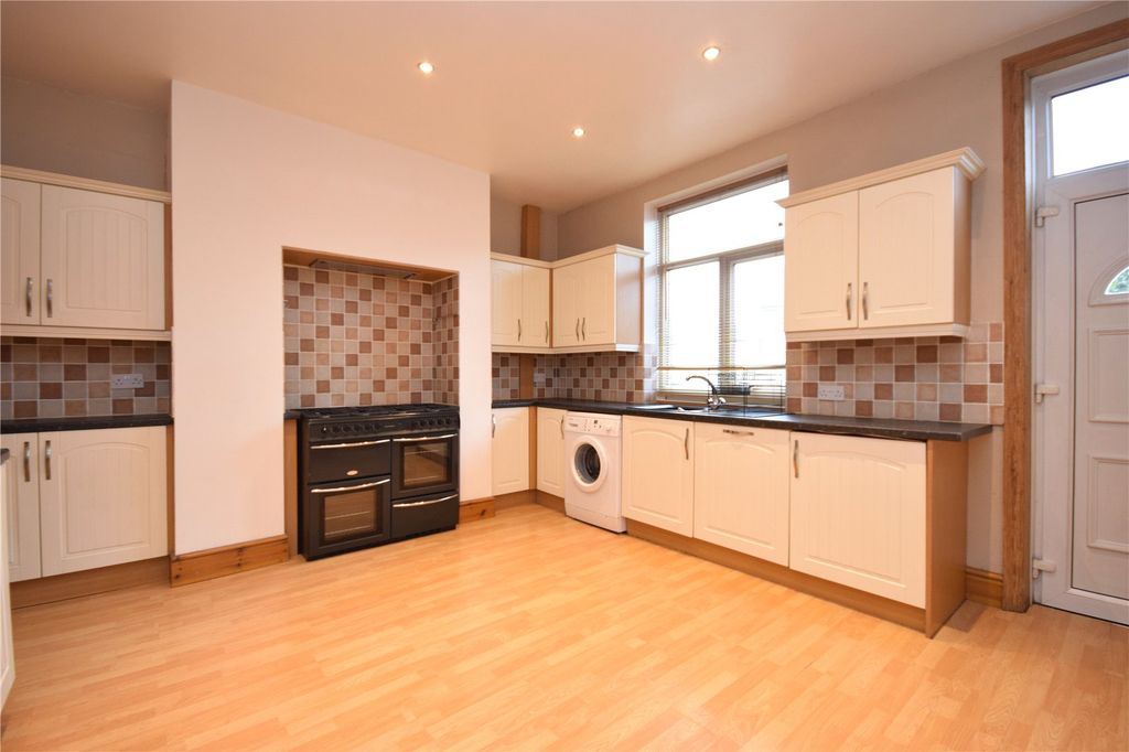 Property photo 3 of 16 Picture No. 03