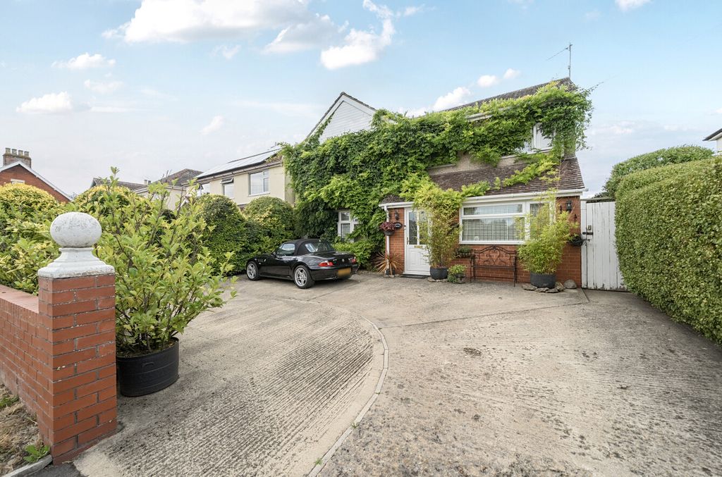 Property photo 1 of 21 13291651688A378c40F4B