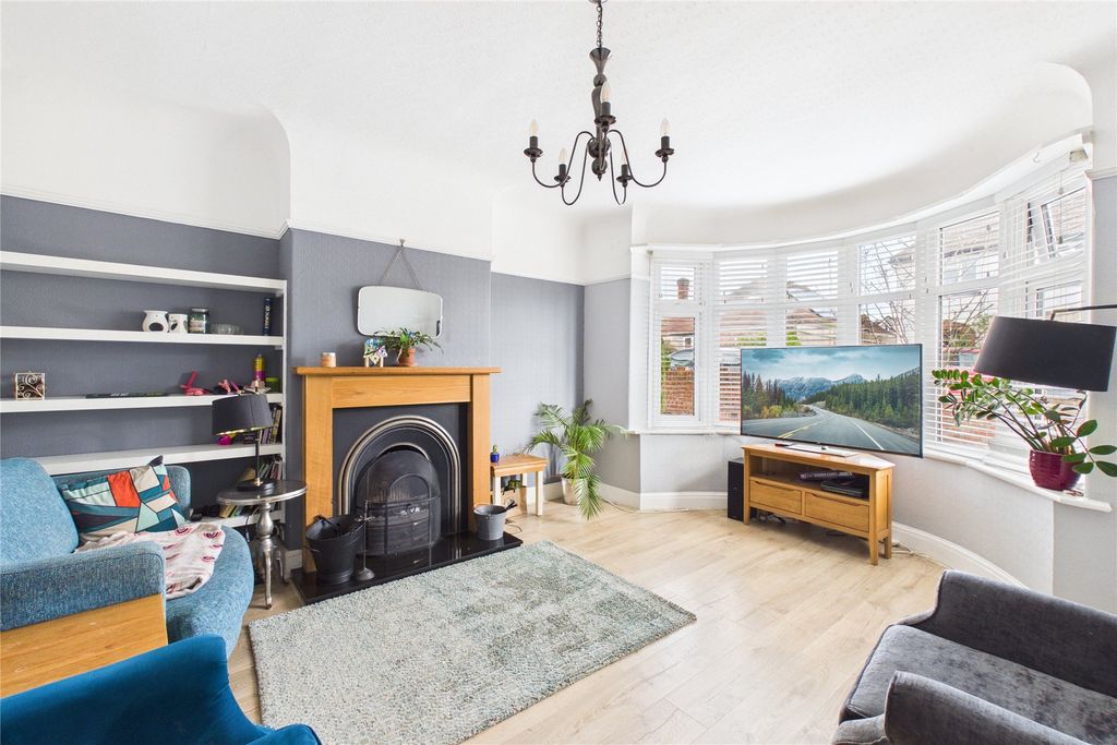 Property photo 2 of 12 Picture No. 02