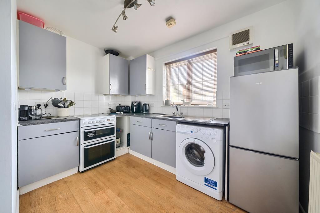 Property photo 2 of 20 Kitchen