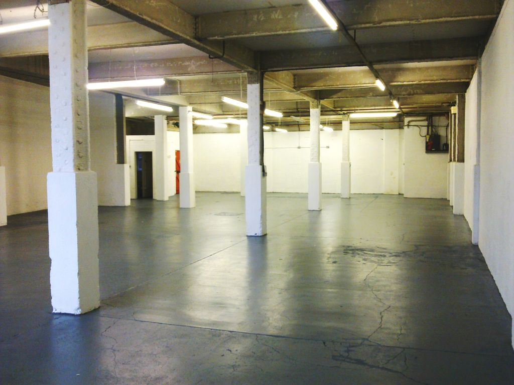Property photo 1 of 3