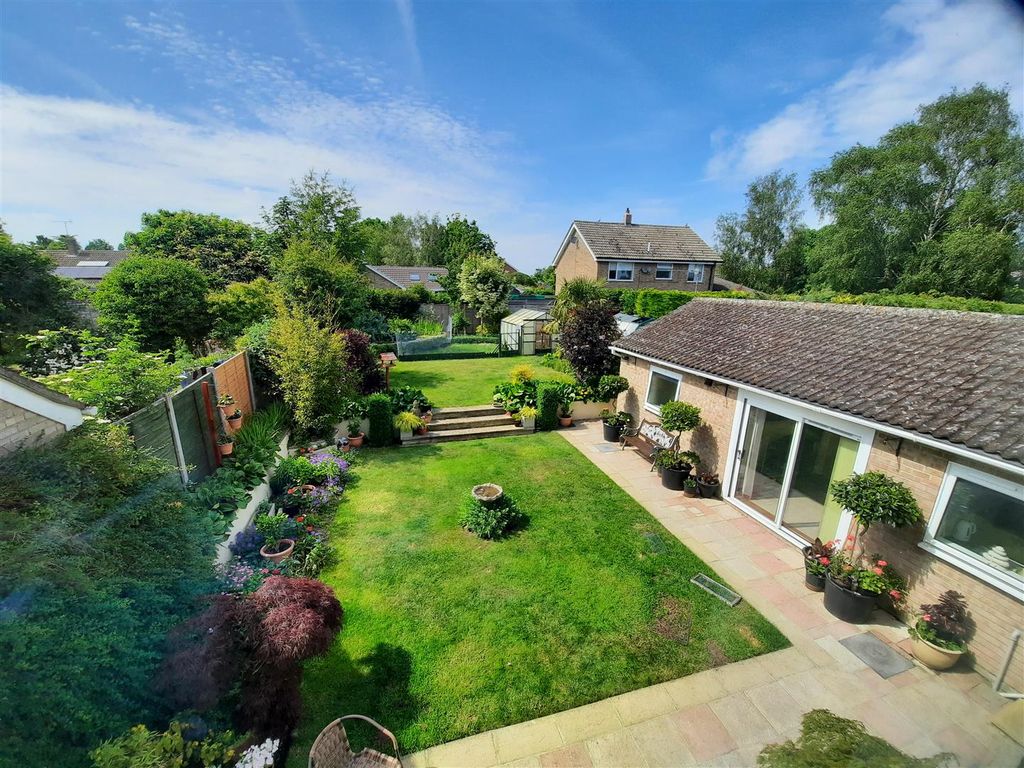 Property photo 3 of 37 Rear Garden