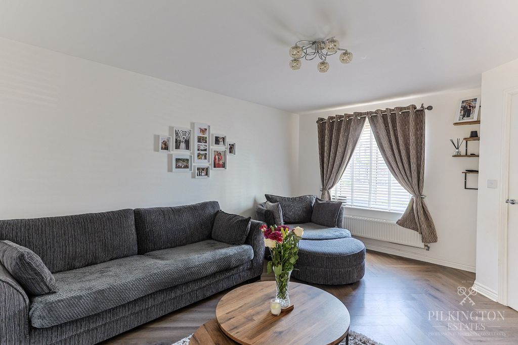 Property photo 2 of 17 5151222