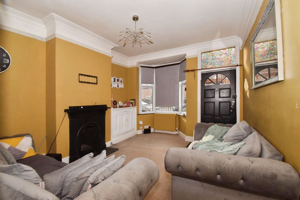 Property photo 3 of 20 Pbox-Img.Jpg