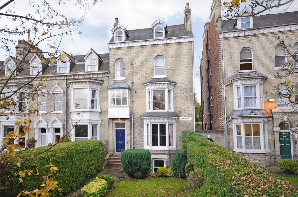 Property photo 1 of 8 Picture 1