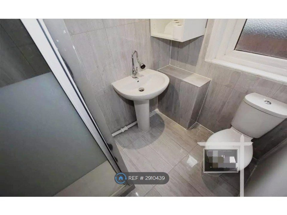 Property photo 3 of 4