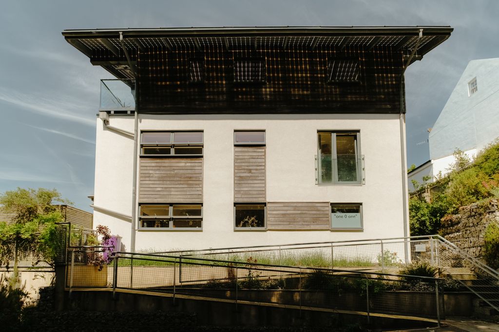 Property photo 2 of 31 Croft-Hastings-Castlehillroad-Exterior-22