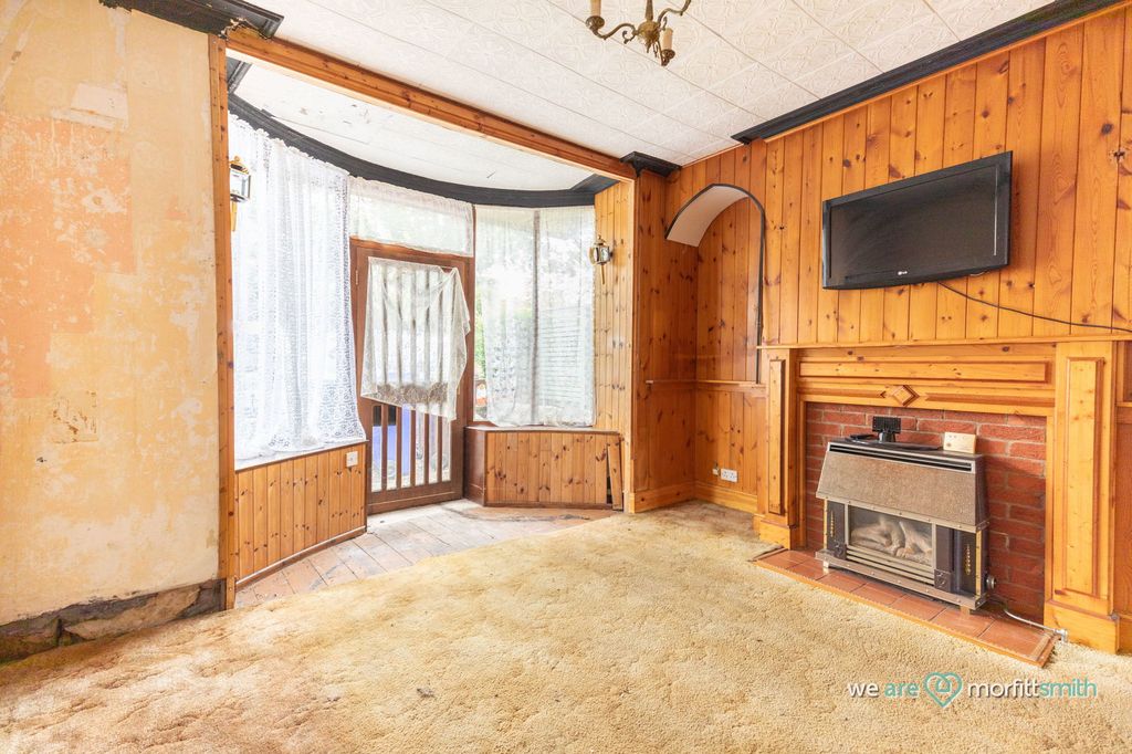 Property photo 2 of 19
