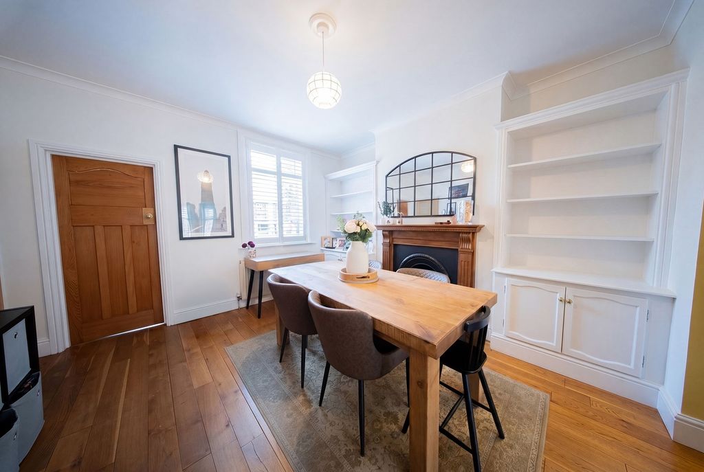 Property photo 3 of 9 Dining Room