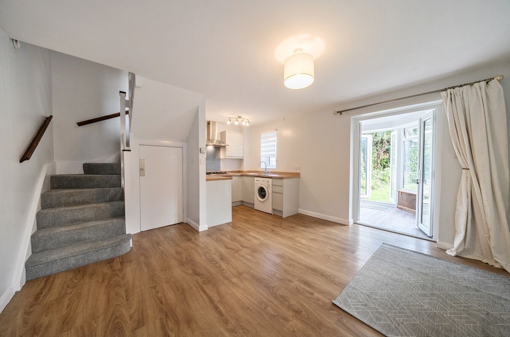 Property photo 2 of 14 1359407-10-68Dd51...