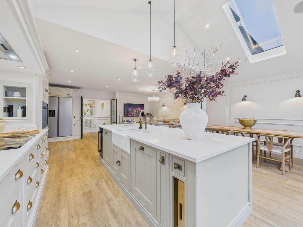 Property photo 3 of 35 Open Plan Family Dining Kitchen
