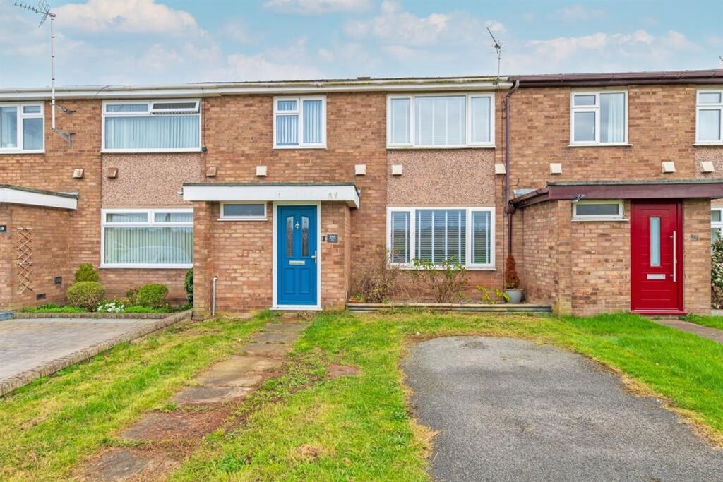 Property photo 1 of 18