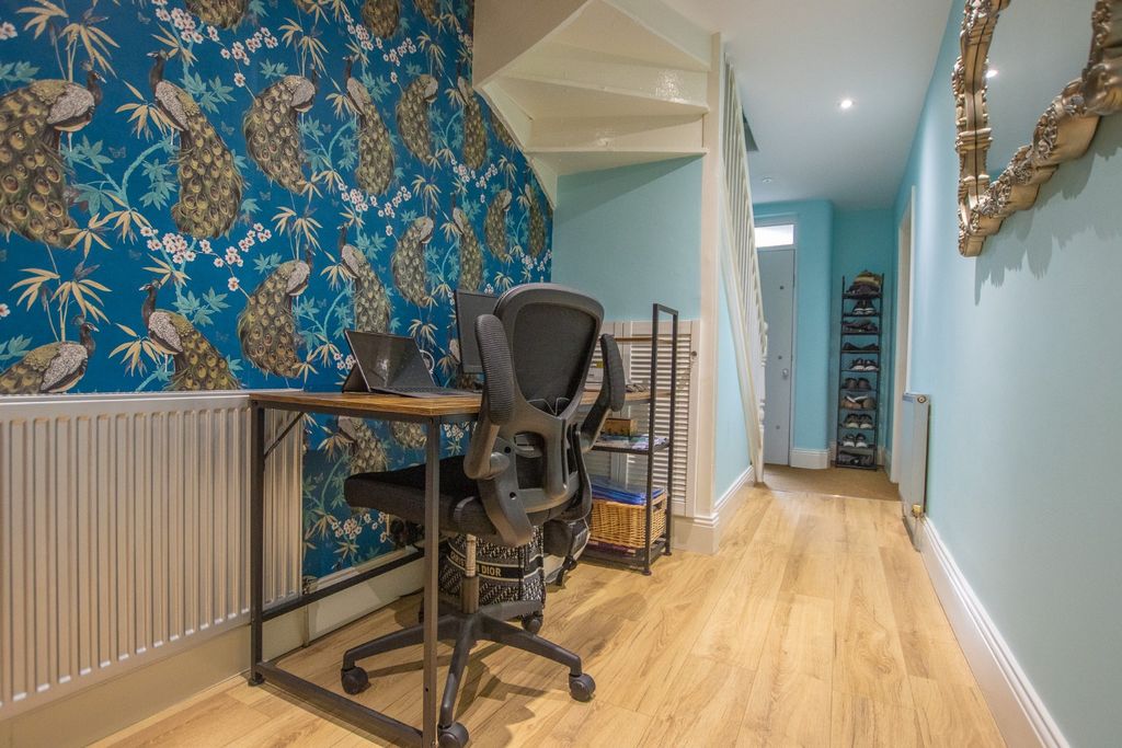Property photo 2 of 29 3934255
