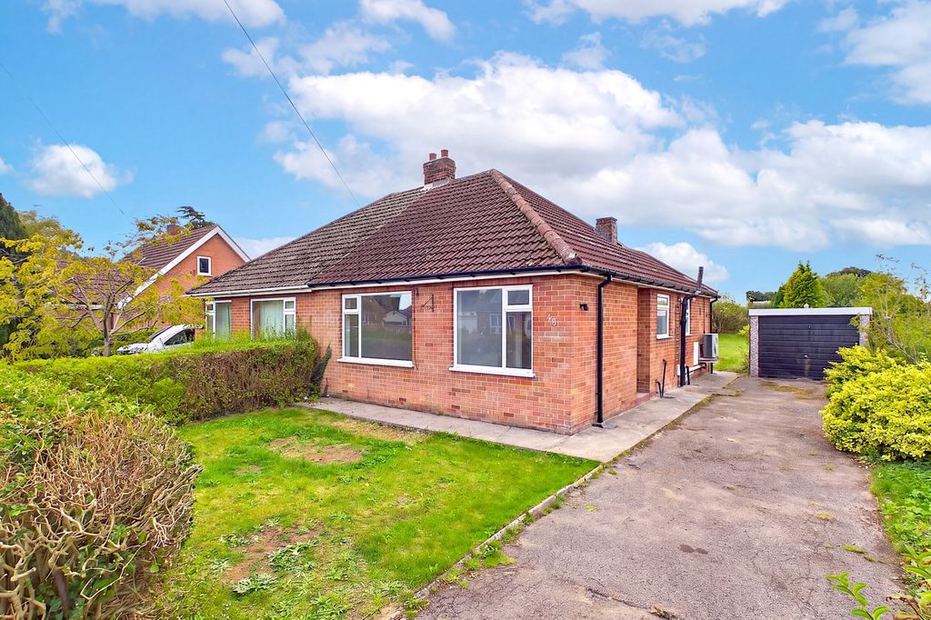 Property photo 1 of 15 Bramble Tye - Front