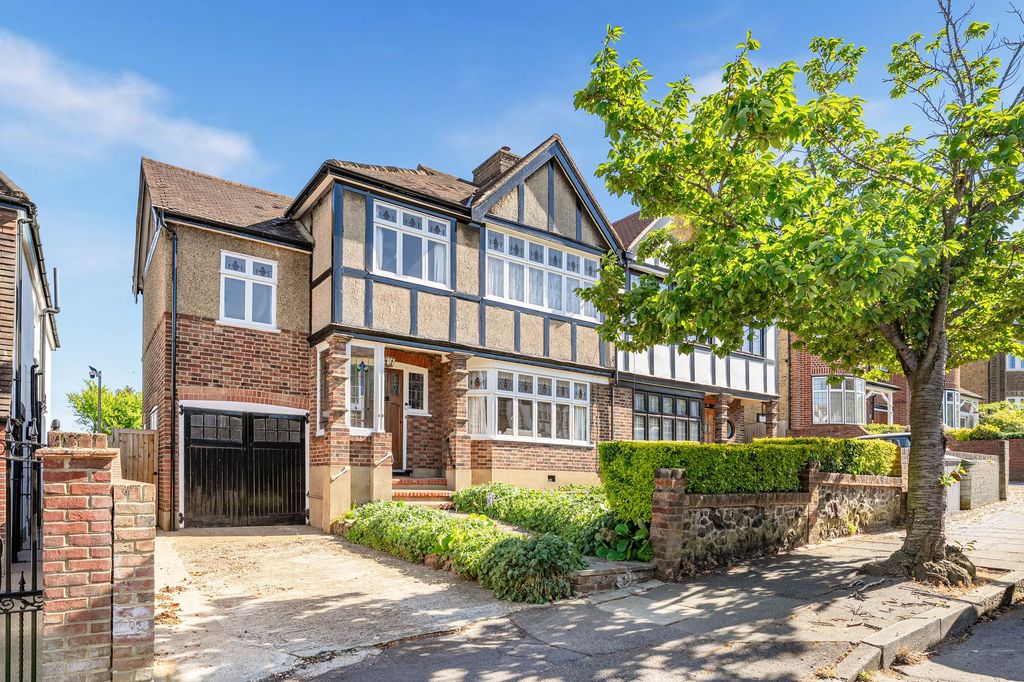 Property photo 1 of 37