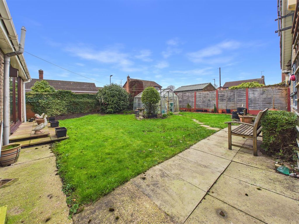 Property photo 2 of 14 Outside