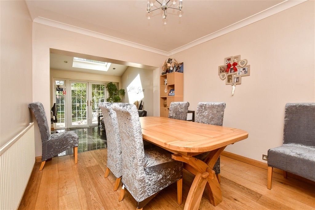 Property photo 2 of 16 Dining Area
