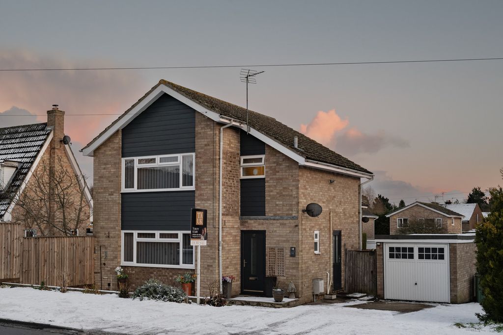 Property photo 1 of 17