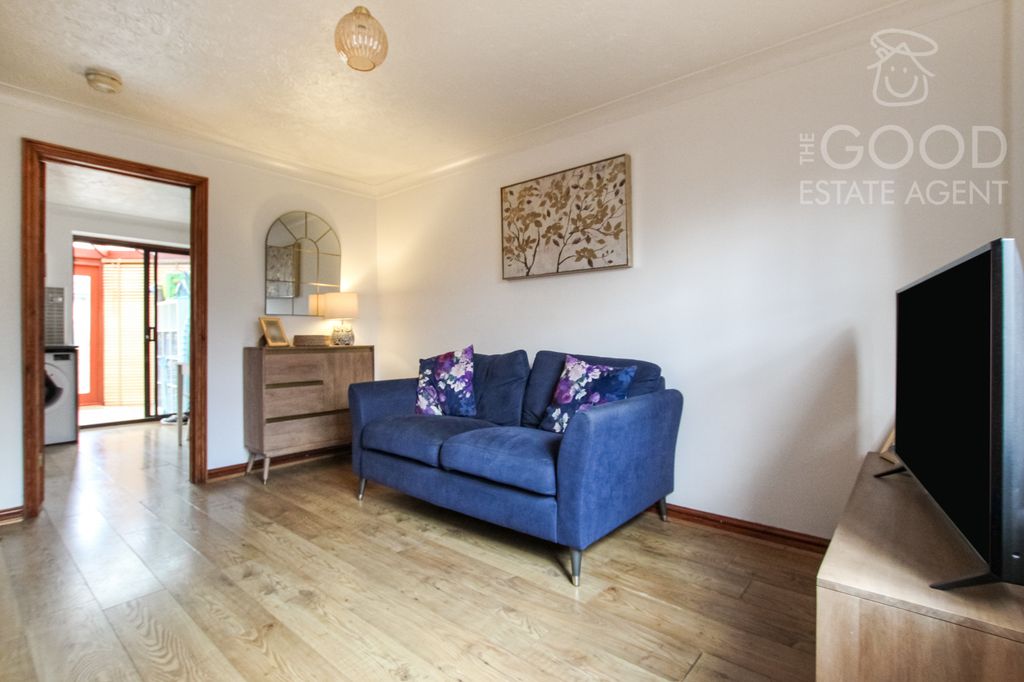 Property photo 3 of 16